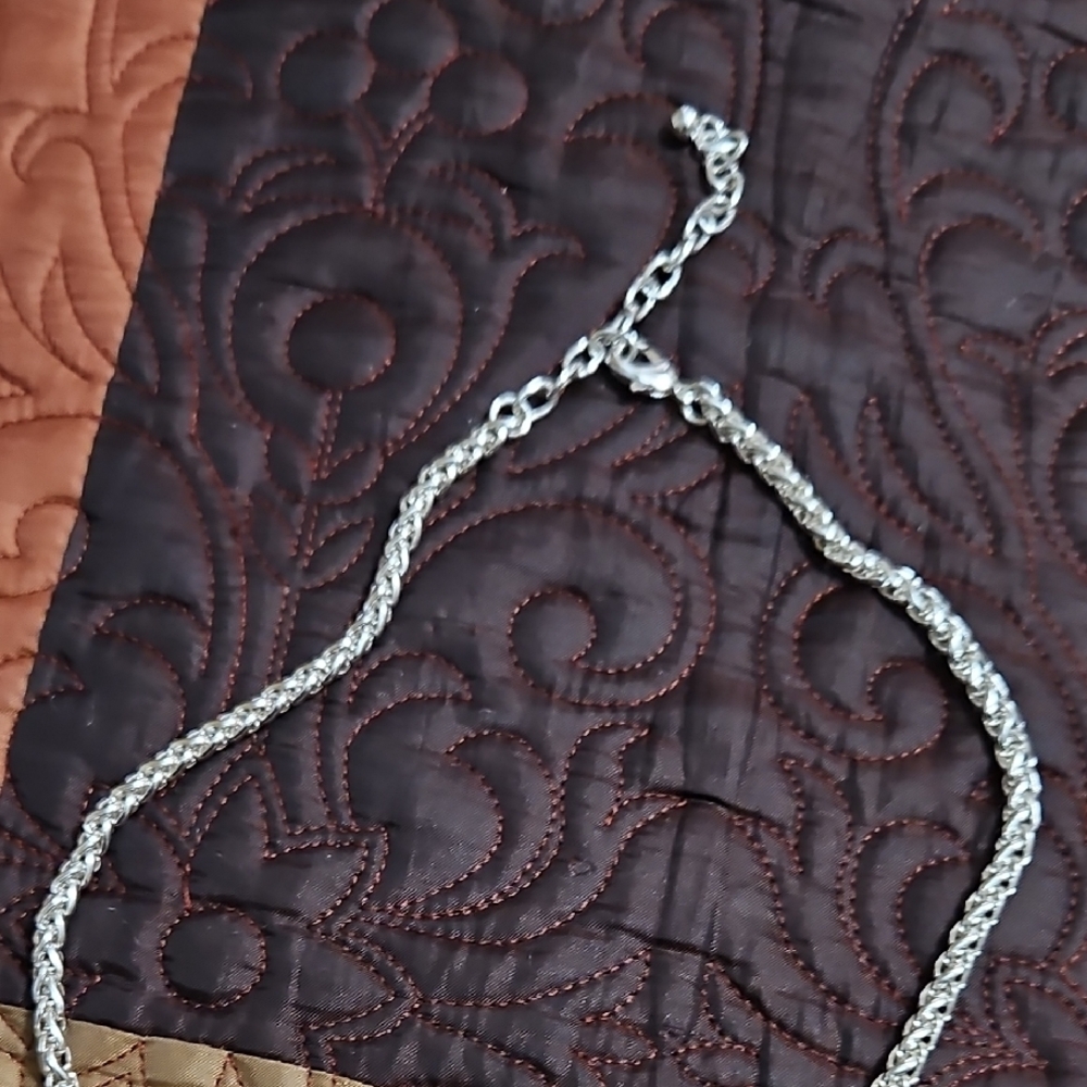 Elegant Silver Chain Necklace